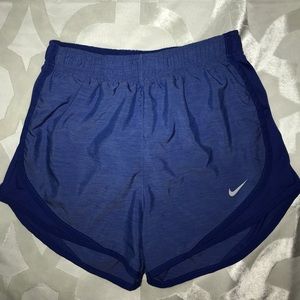 Blue nike running shorts in excellence condition